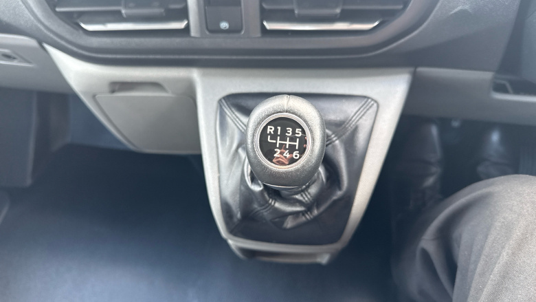 Ford Transit Custom 300 L1 Diesel Fwd 2.0 EcoBlue 136ps H1 Van Limited